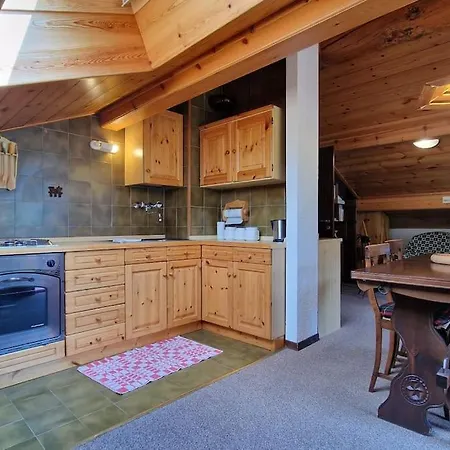 Le Grenier Du Geant Apartman Courmayeur